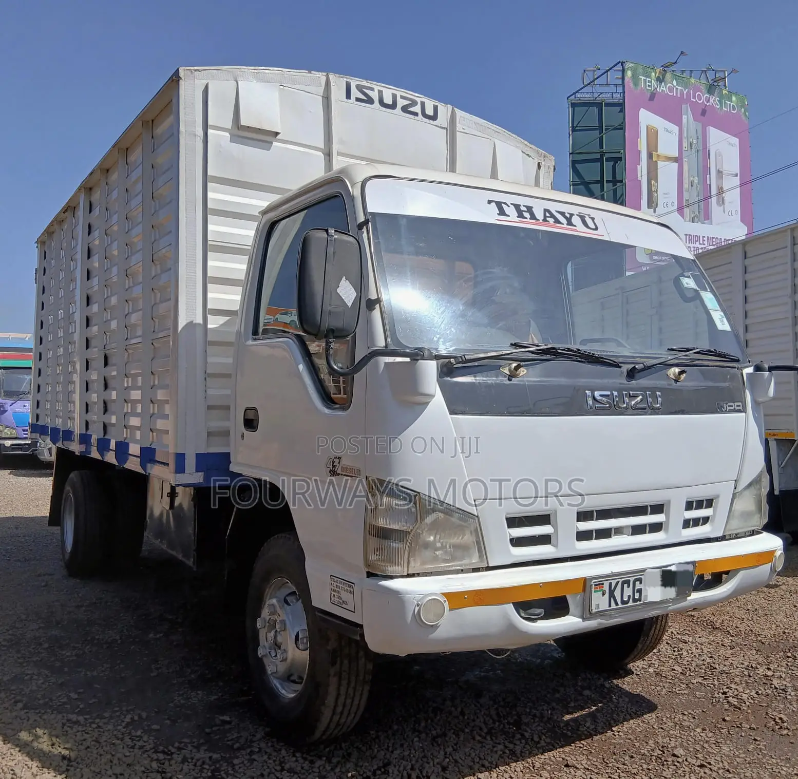 Isuzu NPR 2015 White