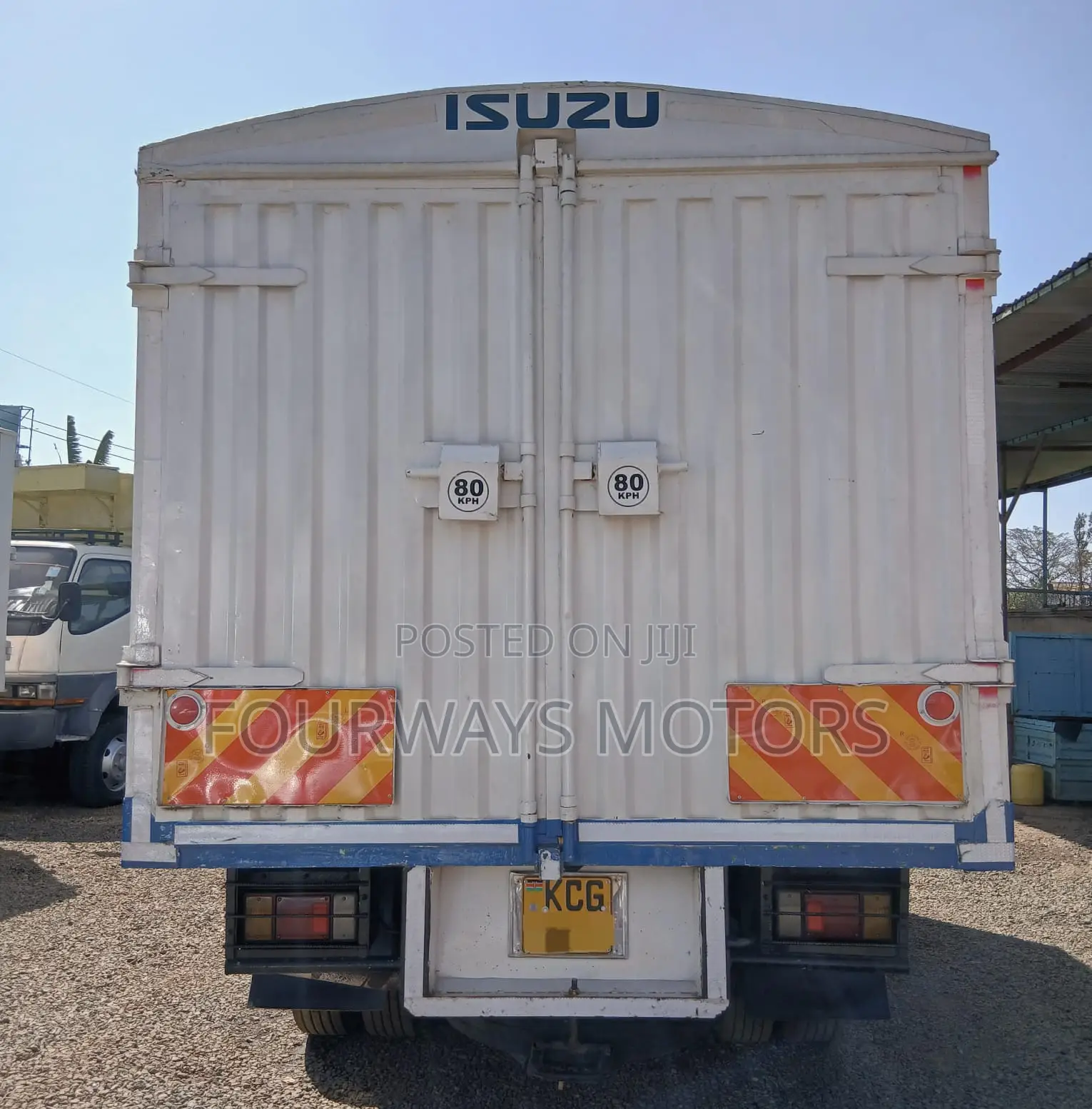 Isuzu NPR 2015 White