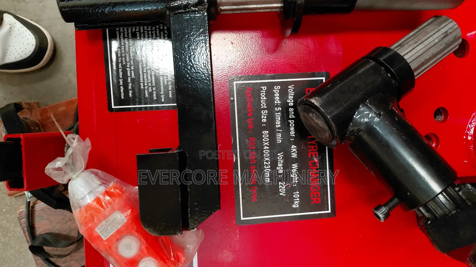 Sunshine Italy Small Truck Tyre Changer Machine Electric Powered.