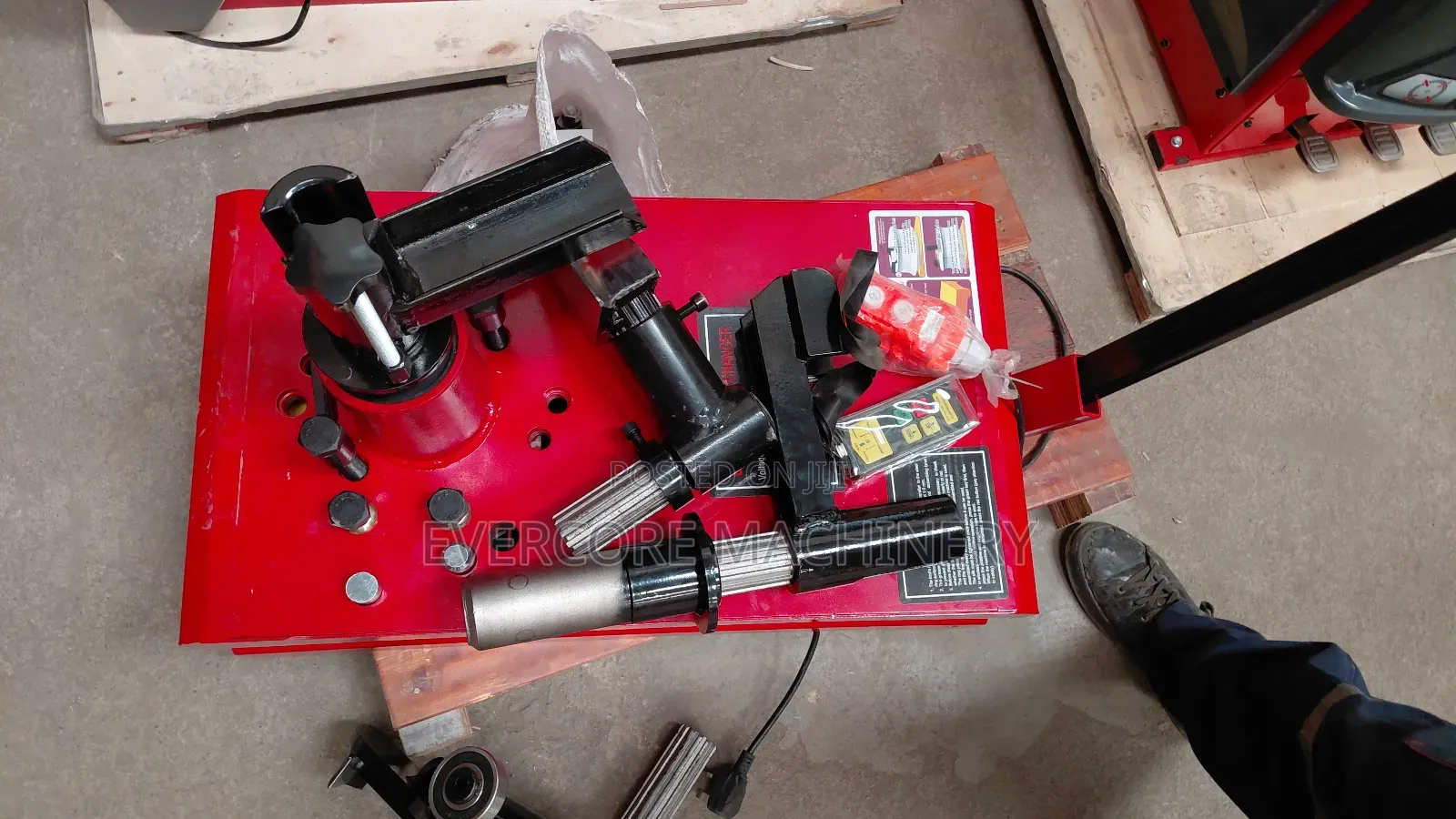 Small Electric Truck Tyre Changer Machine – Best Quality