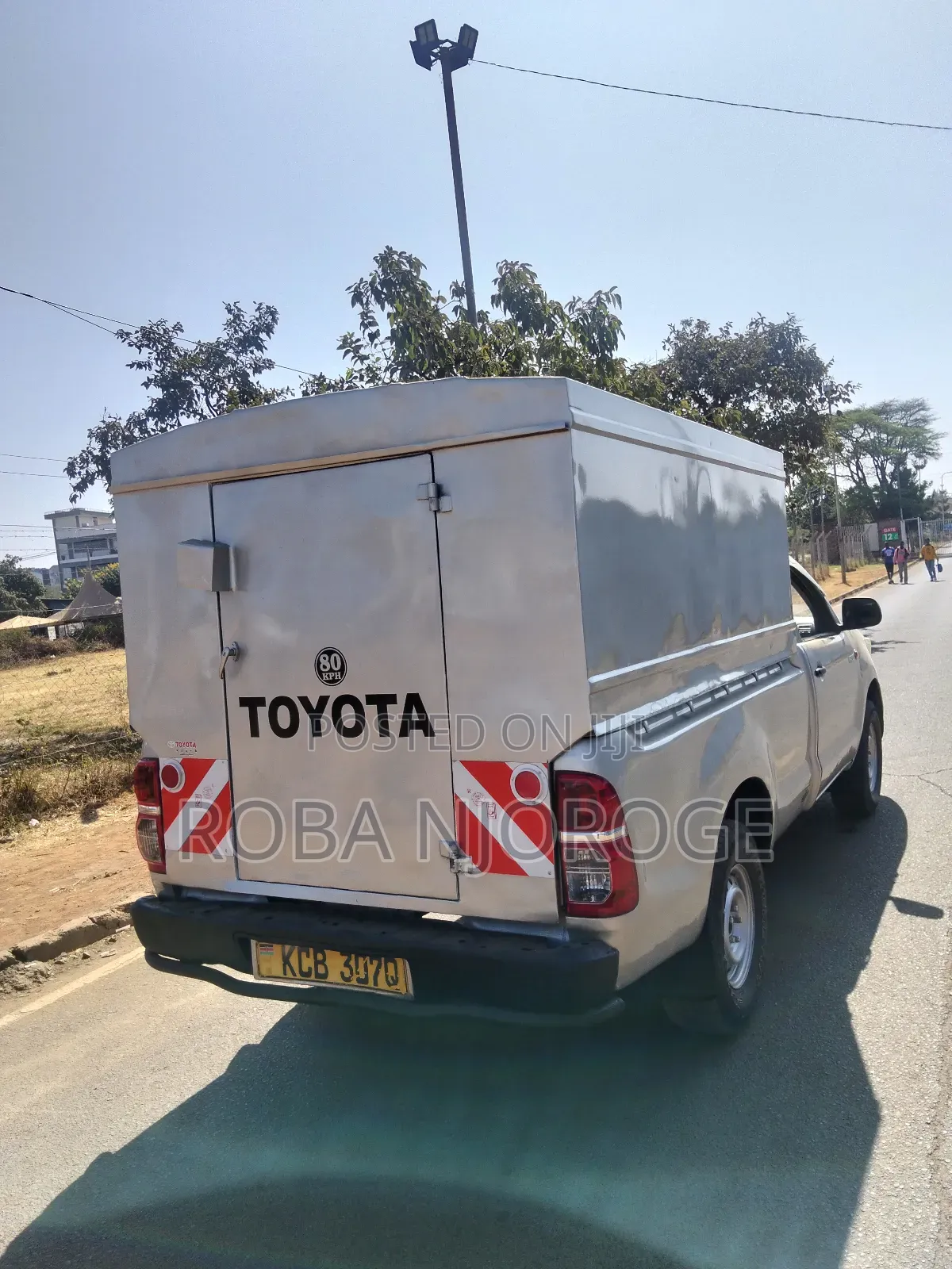 Toyota Hilux SR HI-RIDER 2015 Gray