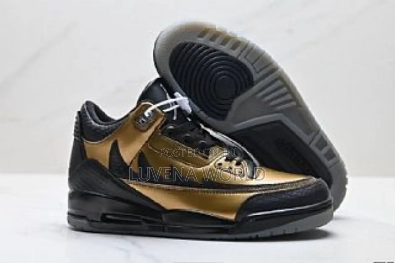 Jordan 3 Retro “El Vuelo Black Sample “ 🐾