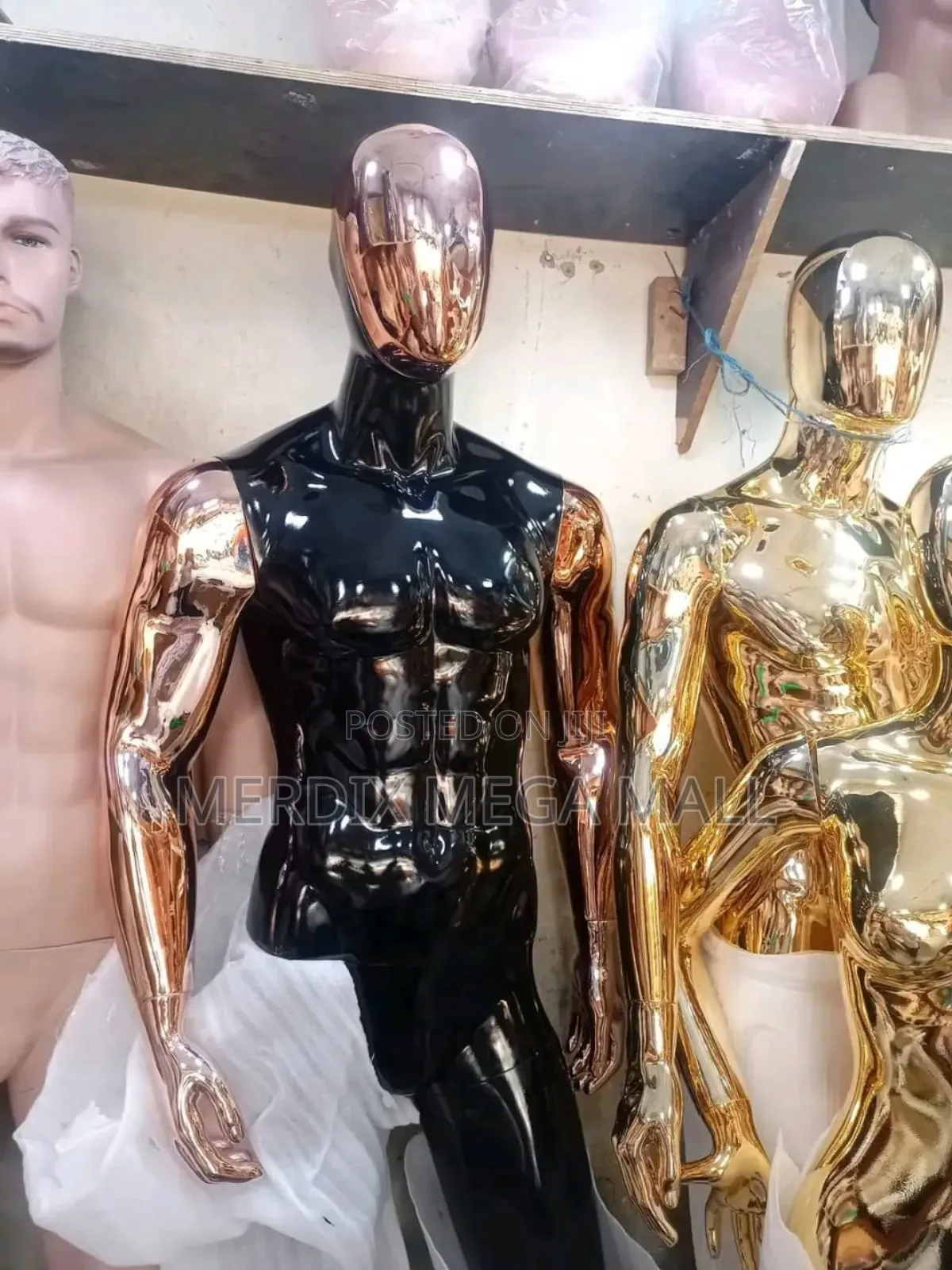 Fibre Glass Male Mannequin, Men Dummy, Mannequins