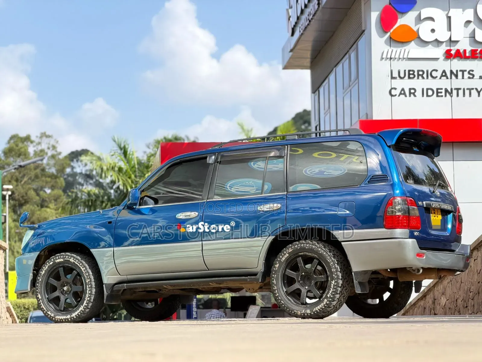 Toyota Land Cruiser 100 VX 4.7 V8 2005 Blue