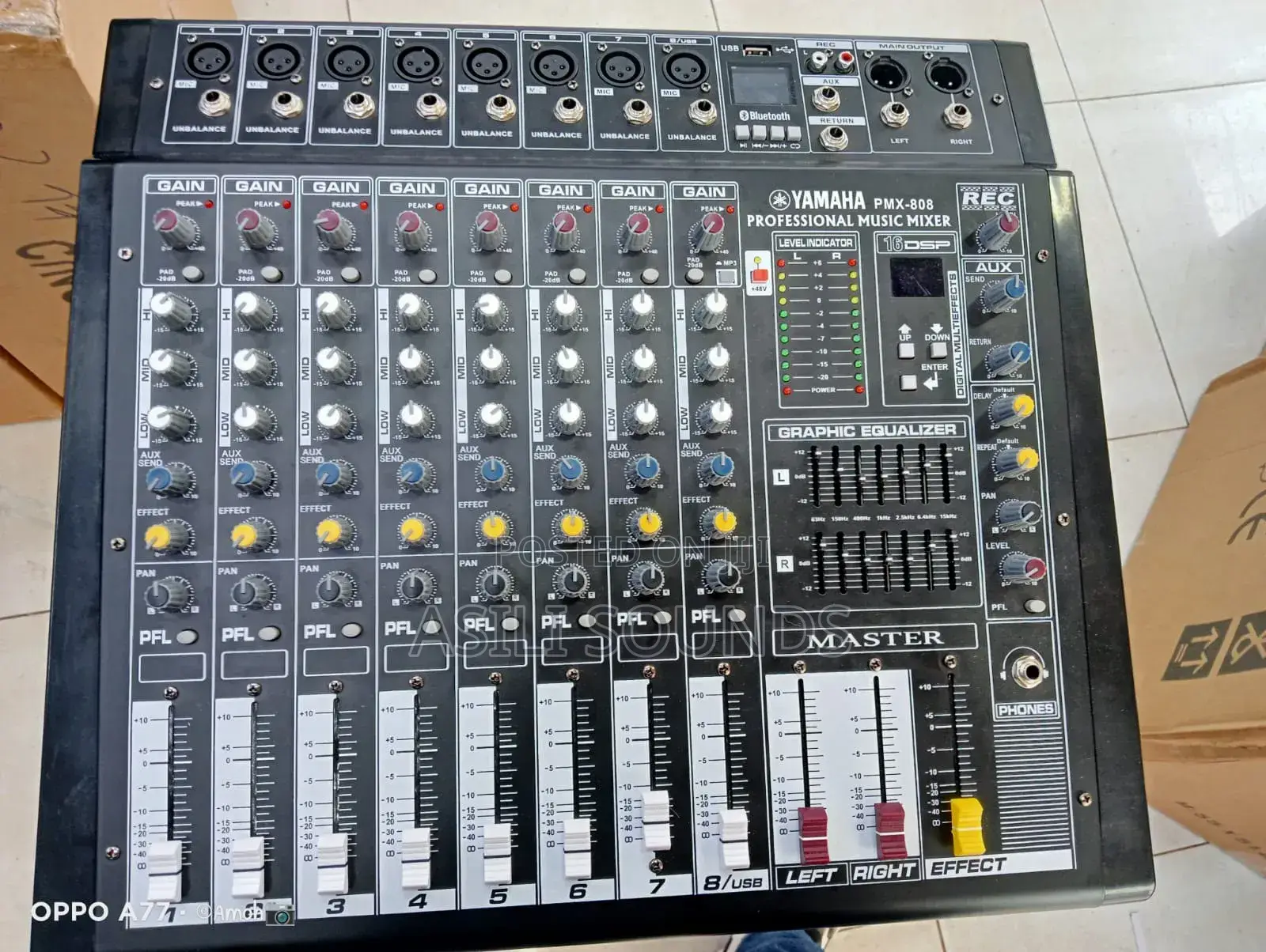 Yamaha PMX-808 Professional Music Mixer.
