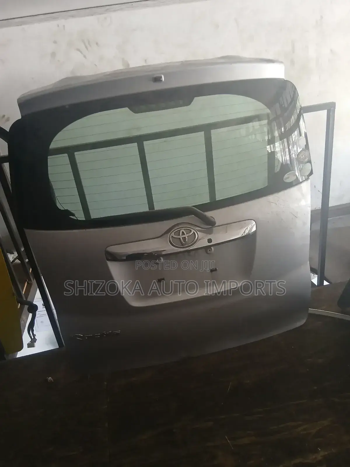 Toyota Ractis Tailgate / Boot Door 2011 Original Ex-Japan