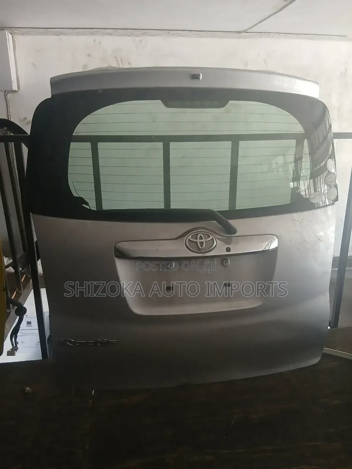 Toyota Ractis Tailgate / Boot Door 2011 Original Ex-Japan