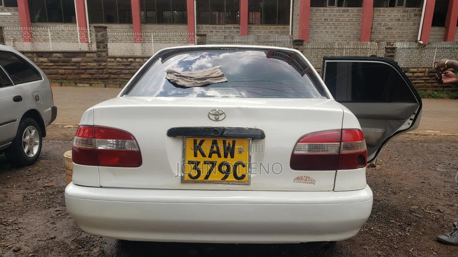 Toyota Corolla II 1999 White