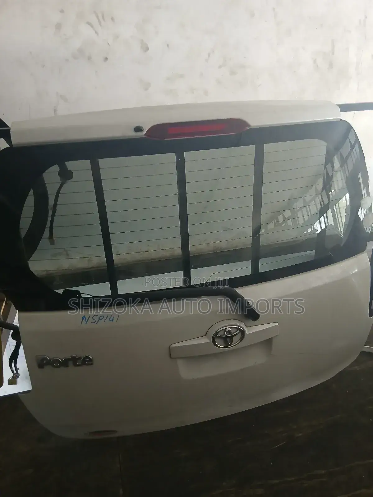 Toyota Porte Tailgate / Boot Door 2012–2020 Original Ex-Japan