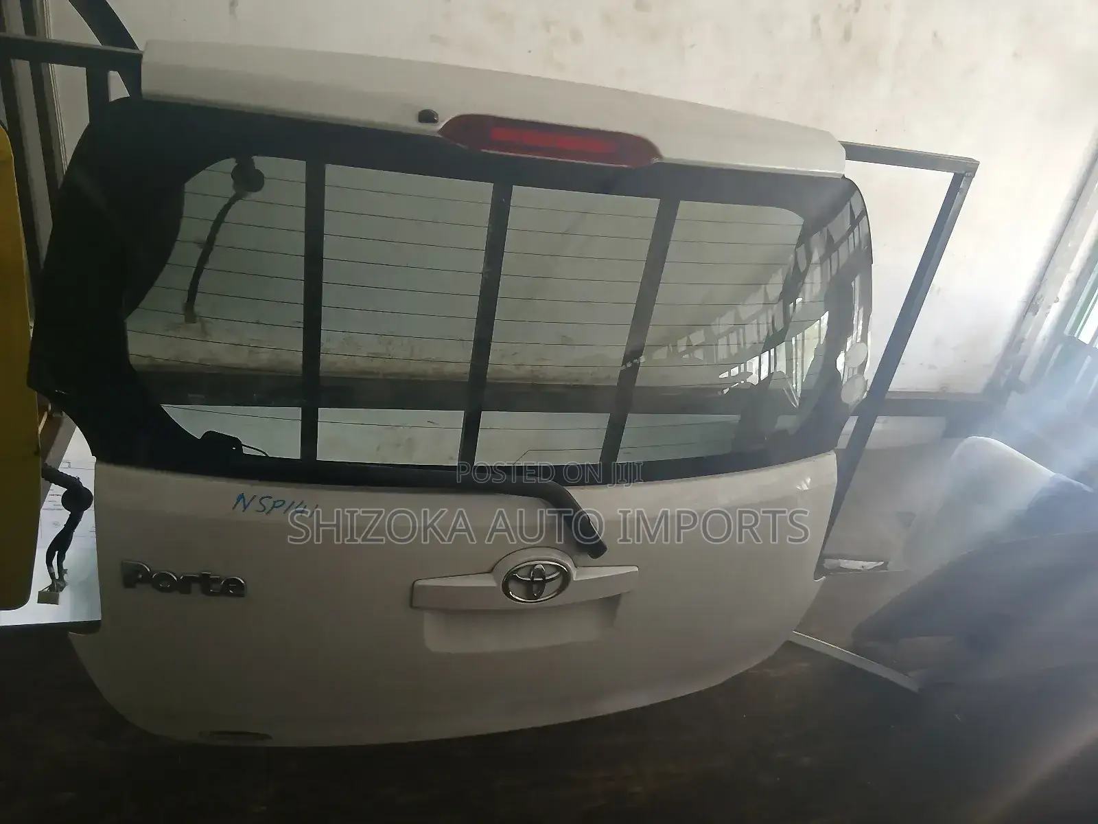 Toyota Porte Tailgate / Boot Door 2012–2020 Original Ex-Japan