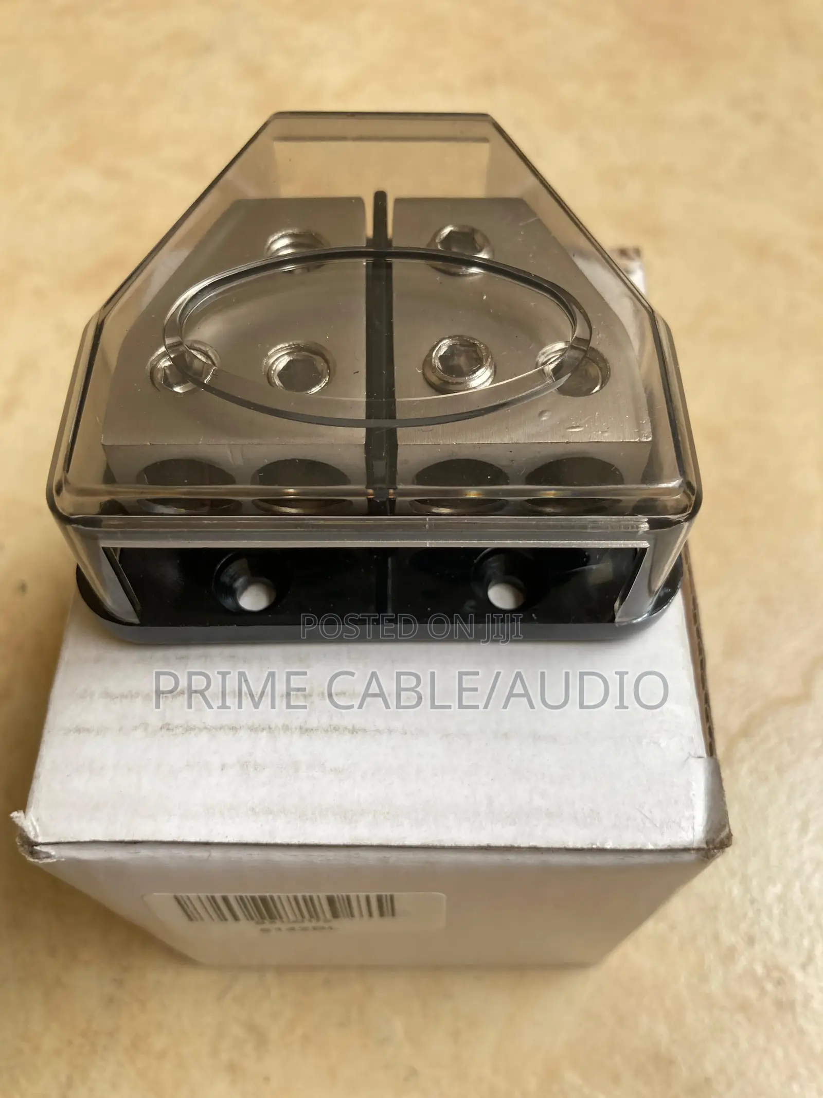 2 in 4 Out 4 Gauge Distribution Block