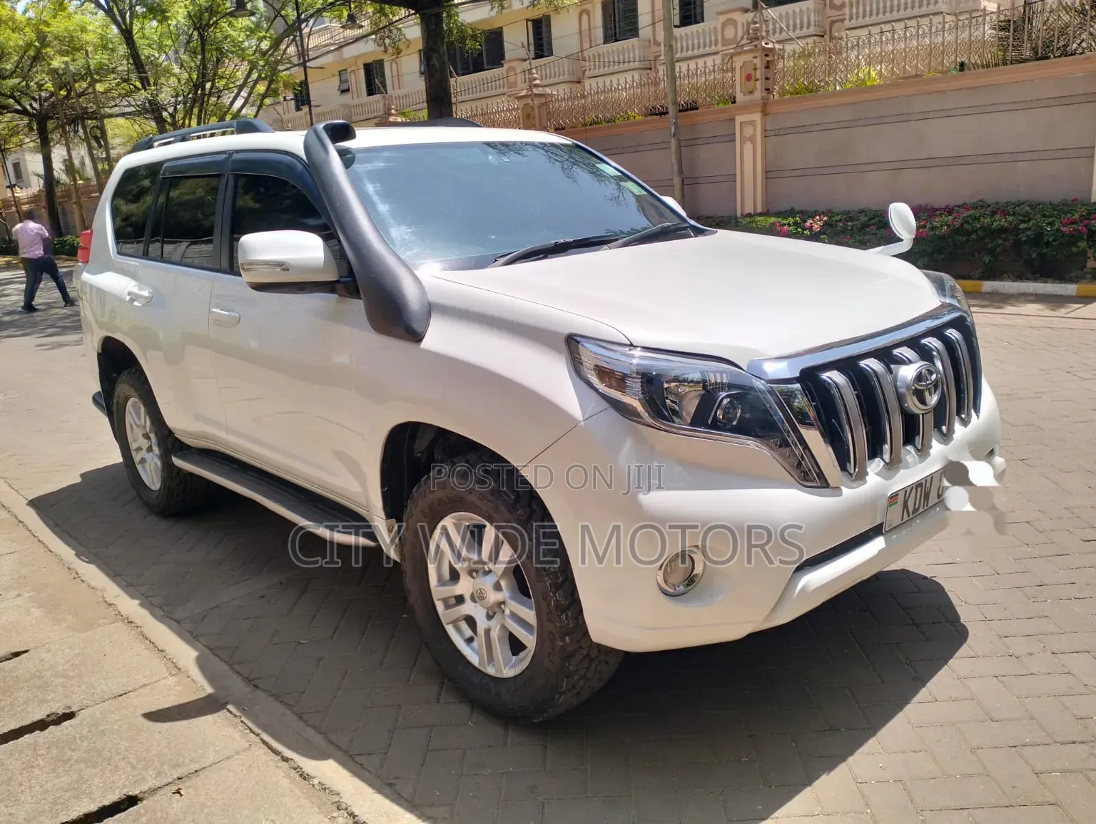 Toyota Land Cruiser Prado 3.0 TD 2012 White