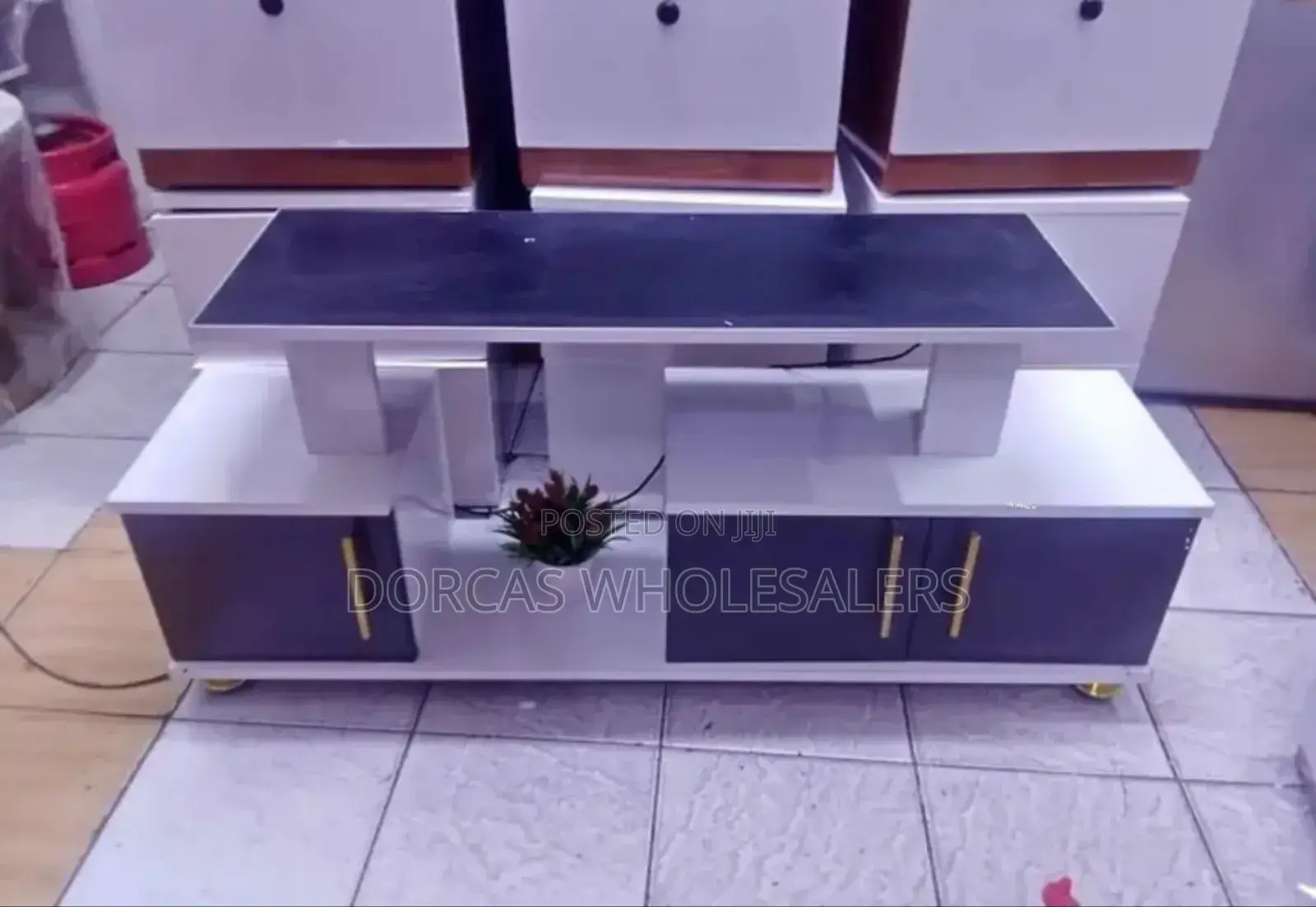 4 FTS Instabul 2 Television Stand
