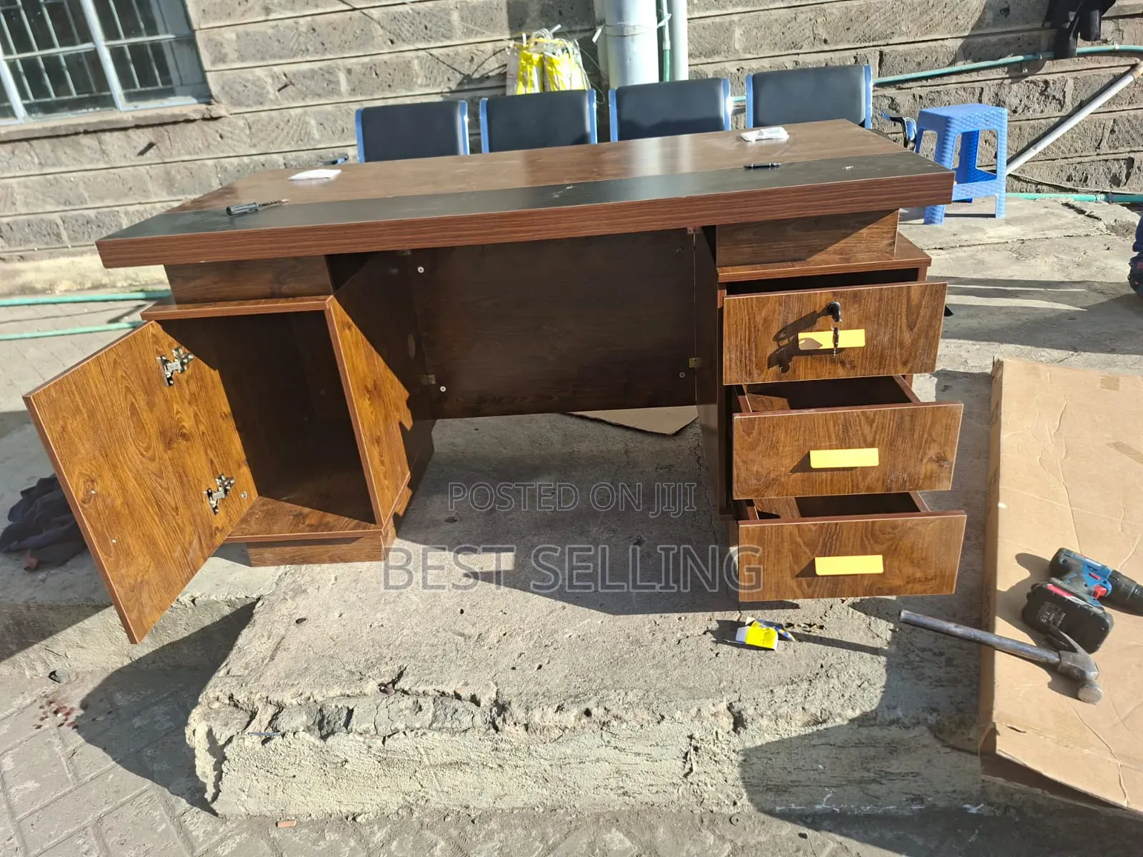 Modern Office Desk