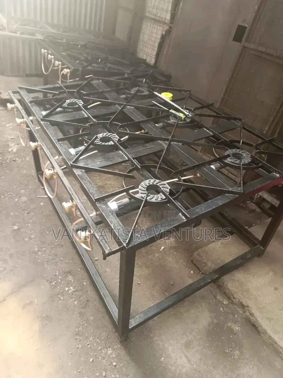 Commercial Cooker, With 6 Burners