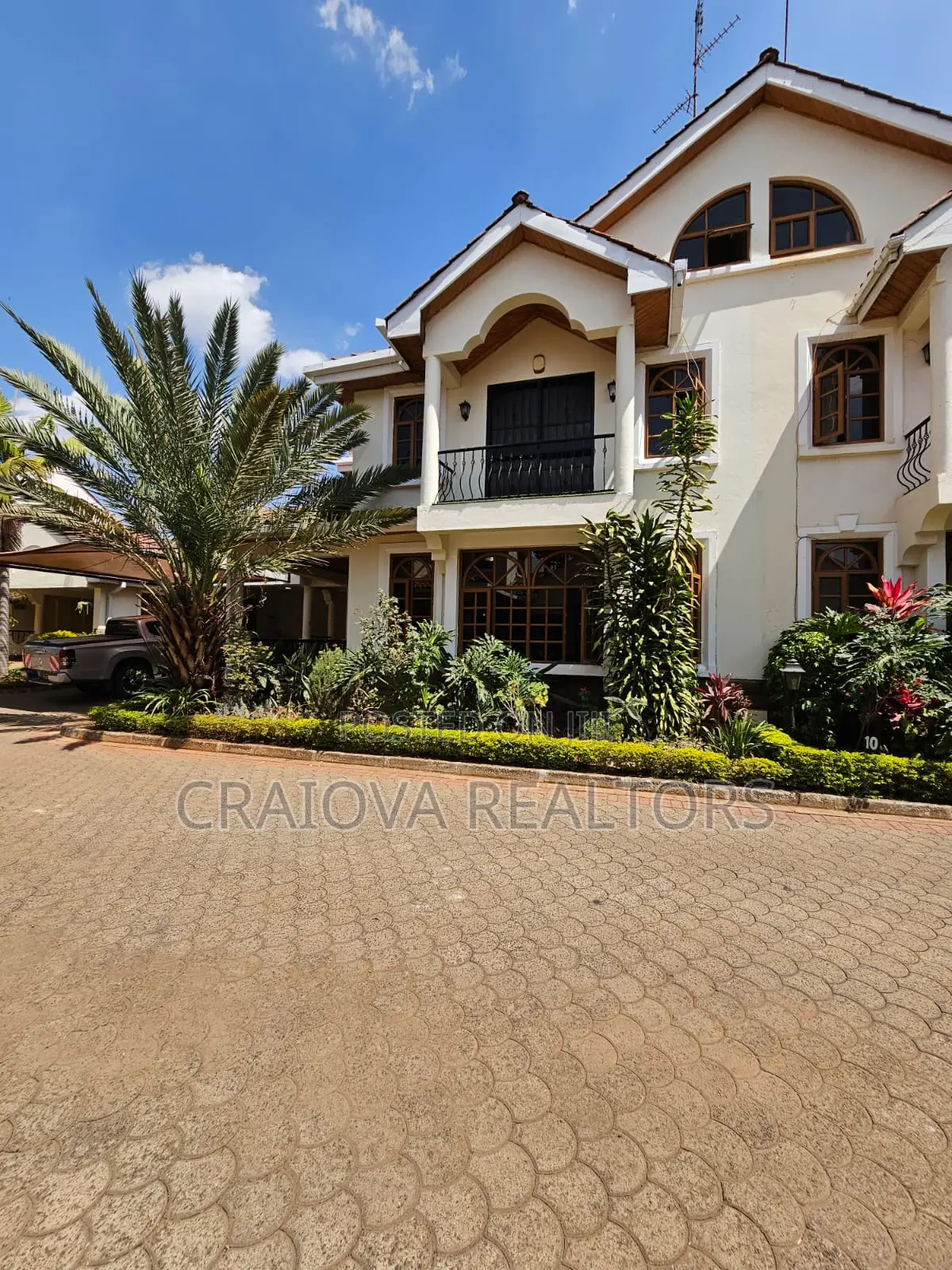 5bdrm Townhouse/Terrace in Lavington for sale