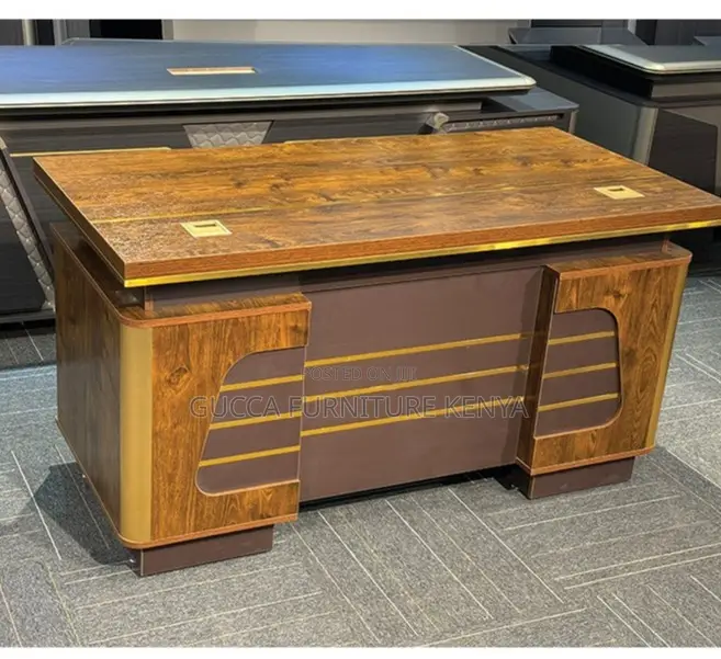 1.4 Meters Executive Office Desk With Drawers