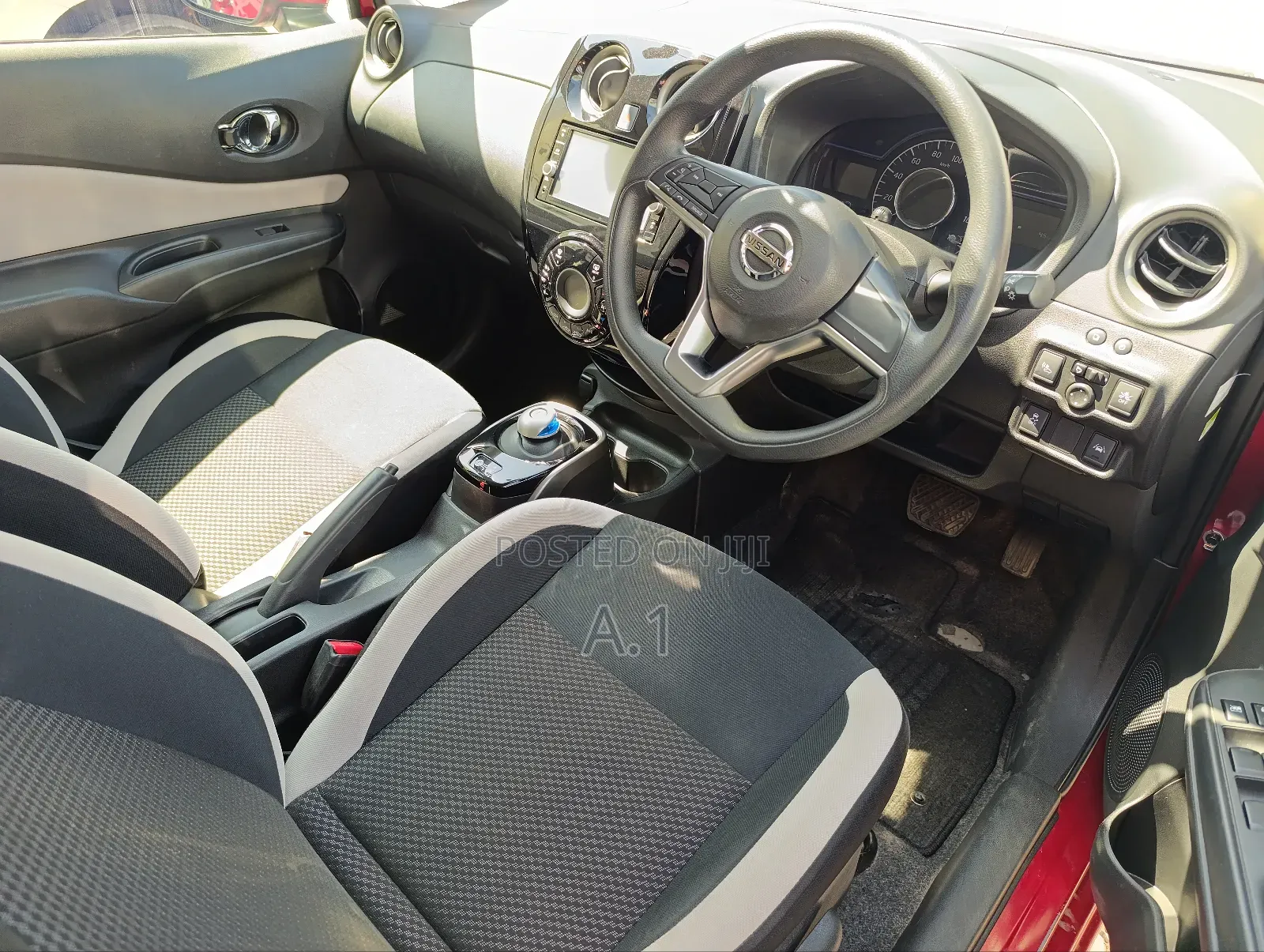 Nissan Note 1.2 Hybrid 2019 Red