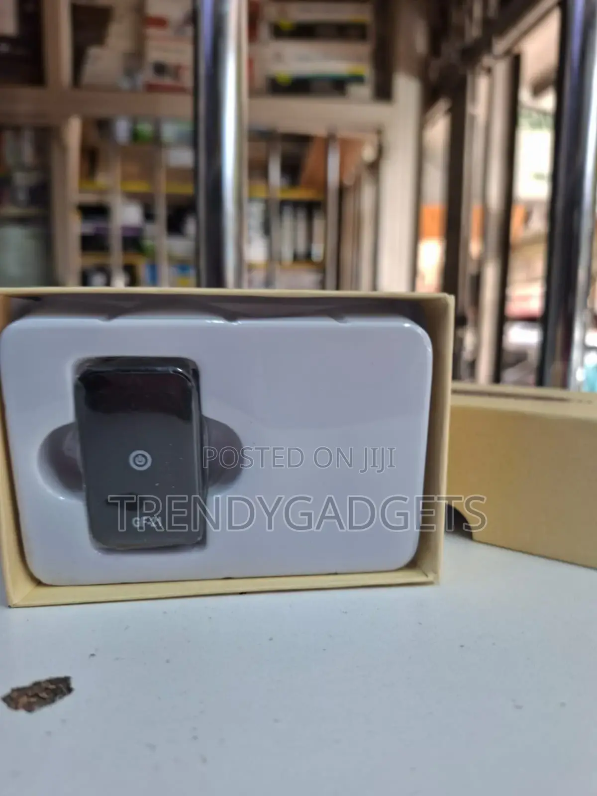 Gf-21 Mini Magnetic GPS Tracking Device With Sos Alert