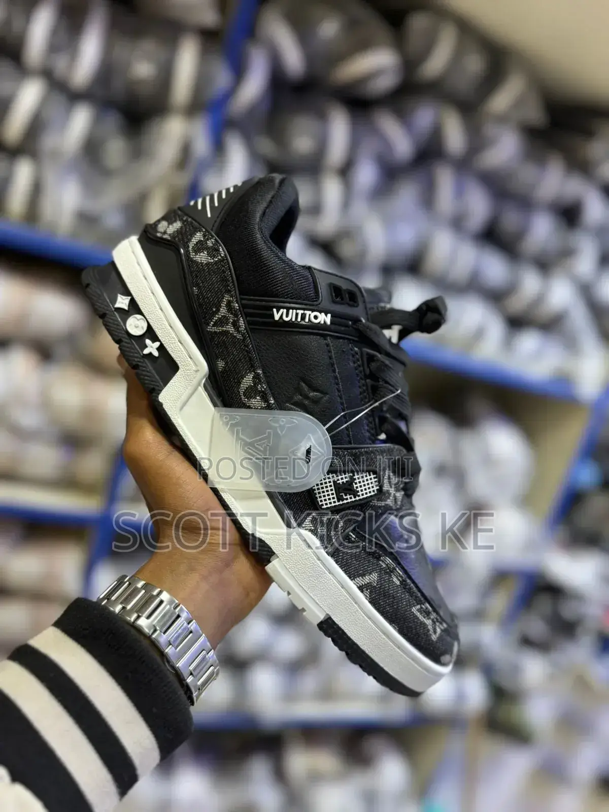 Louis Vuitton Unisex Sneakers