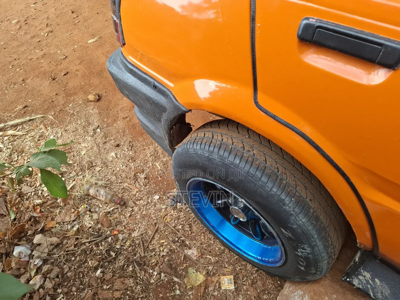 Toyota Starlet 2005 Orange