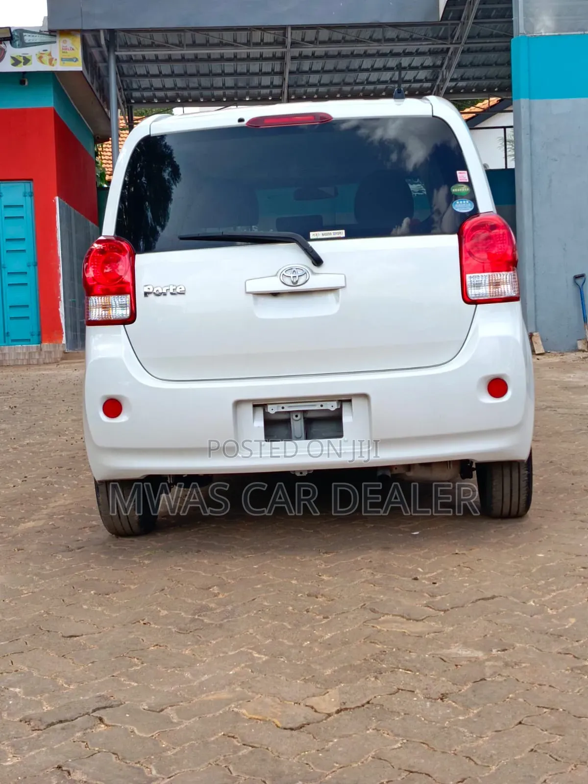 Toyota Porte 2019 White