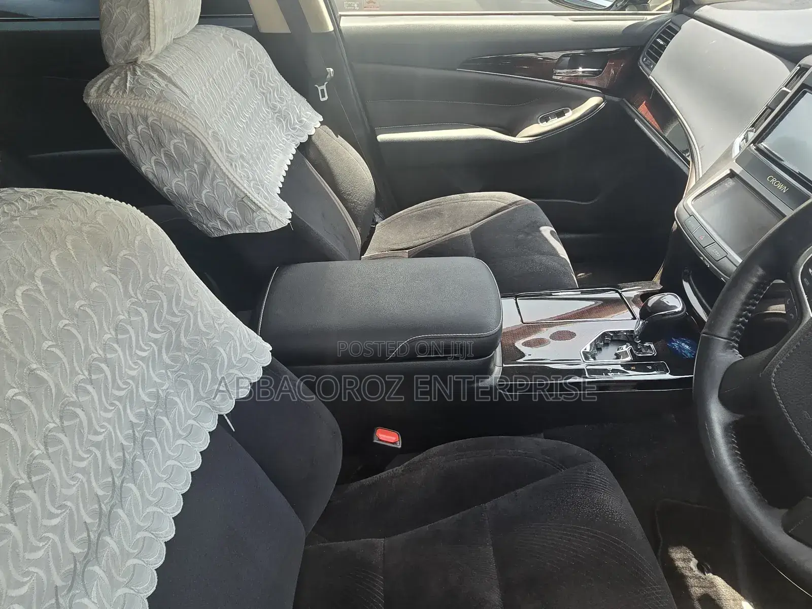 Toyota Crown 2018 Black