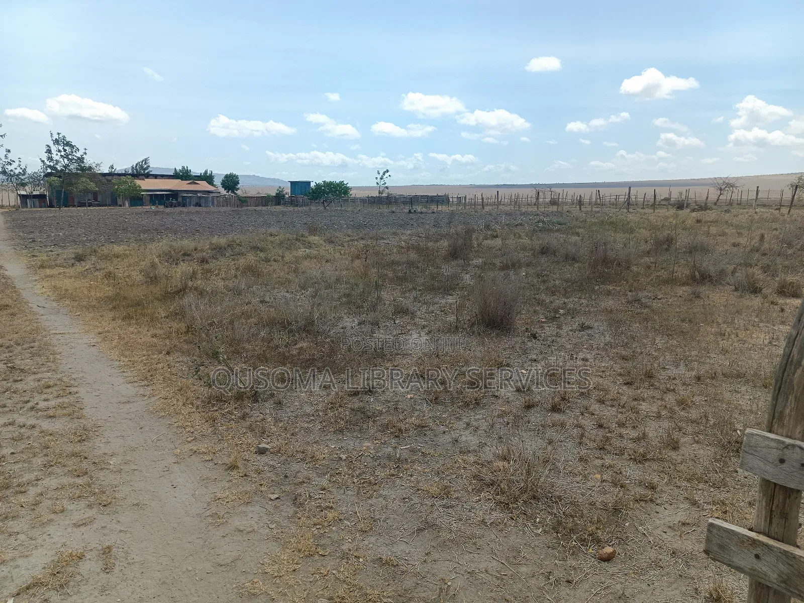 Prime 2-Acre Haven: 3-Bed Home + Borehole – Konza Boom!