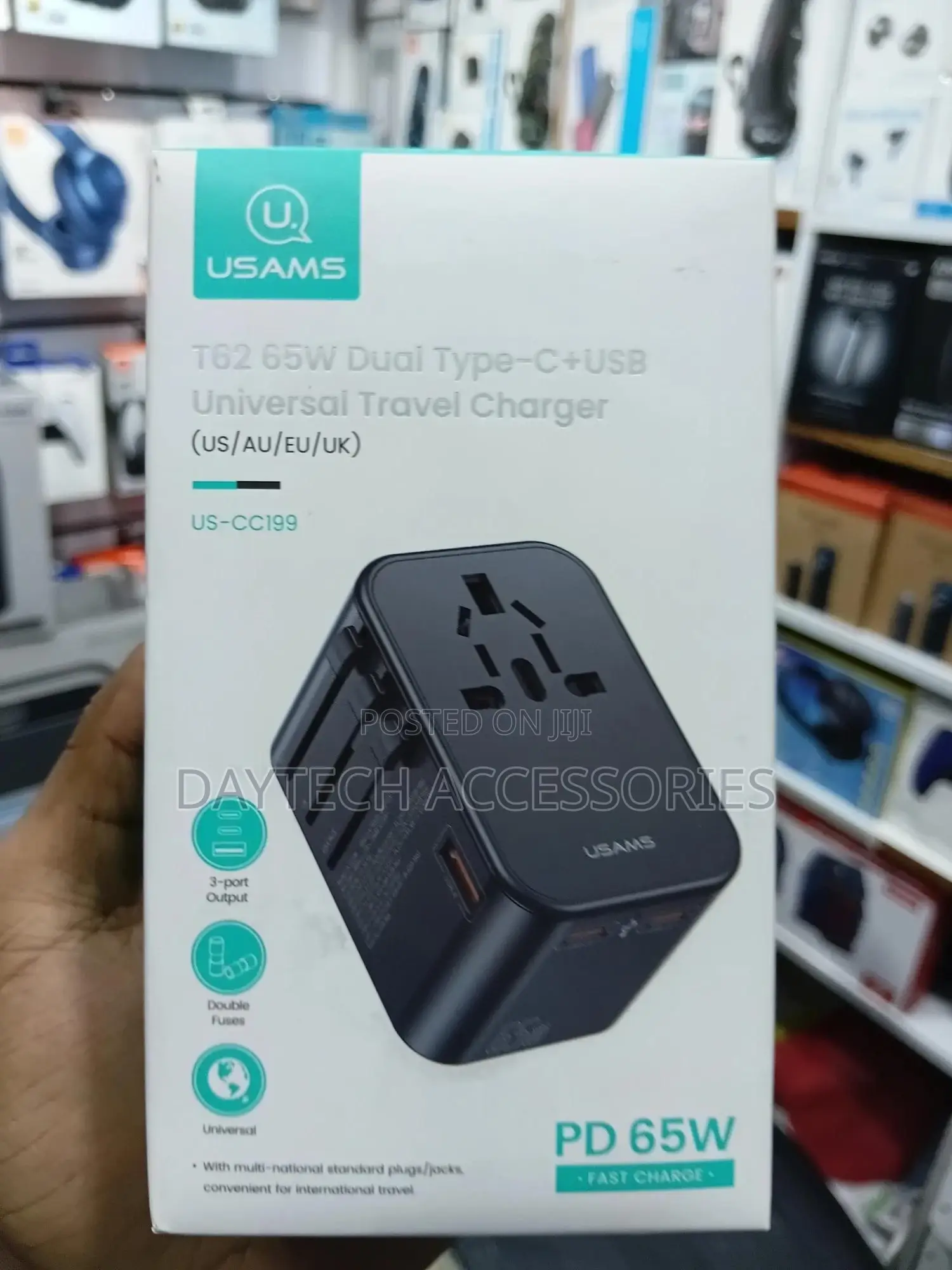 This Is a Usams T62 65w Dual Type-C+Usb Universal Travel Charger.