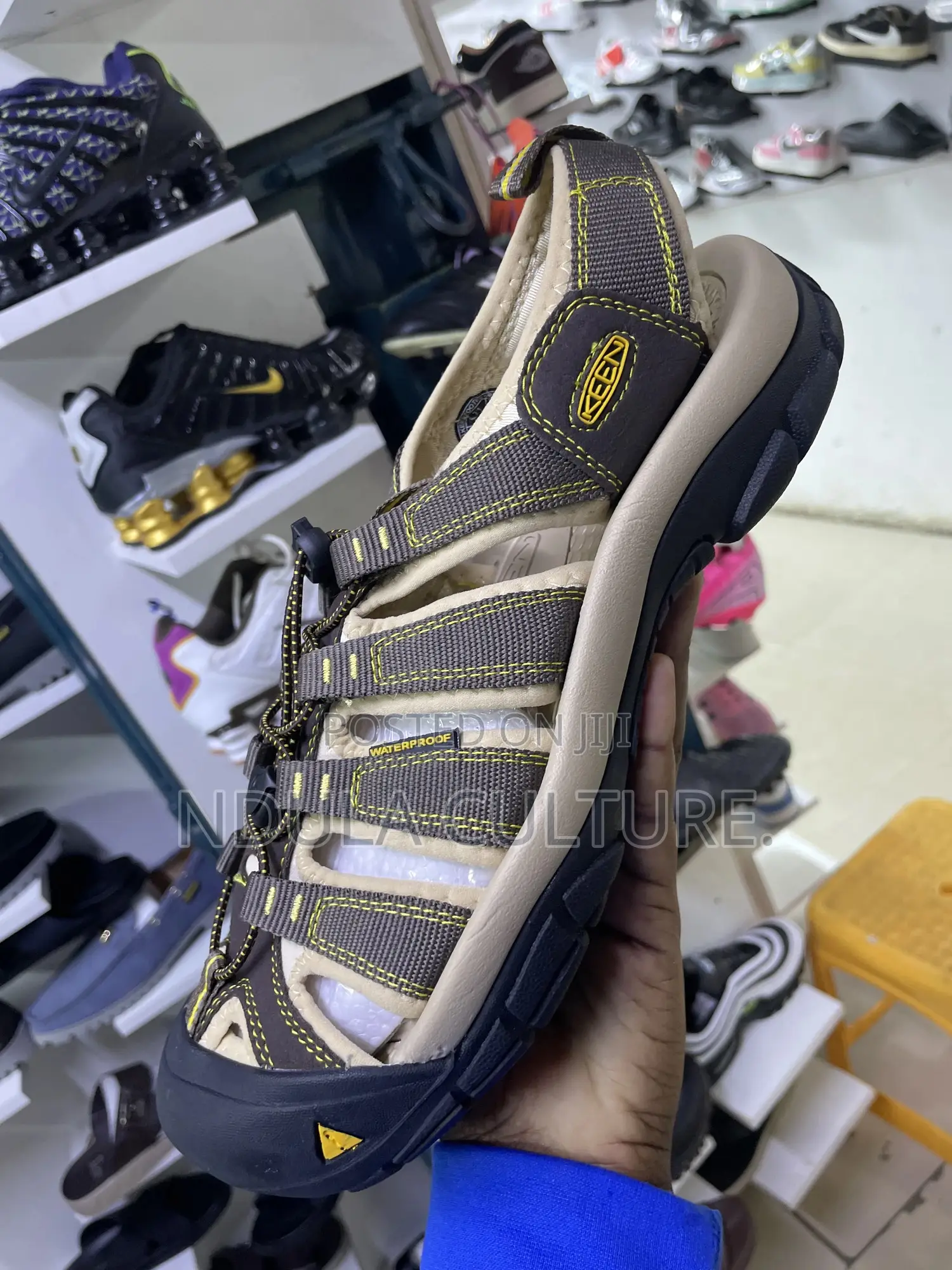 Keen Sandals Leather //Canvas