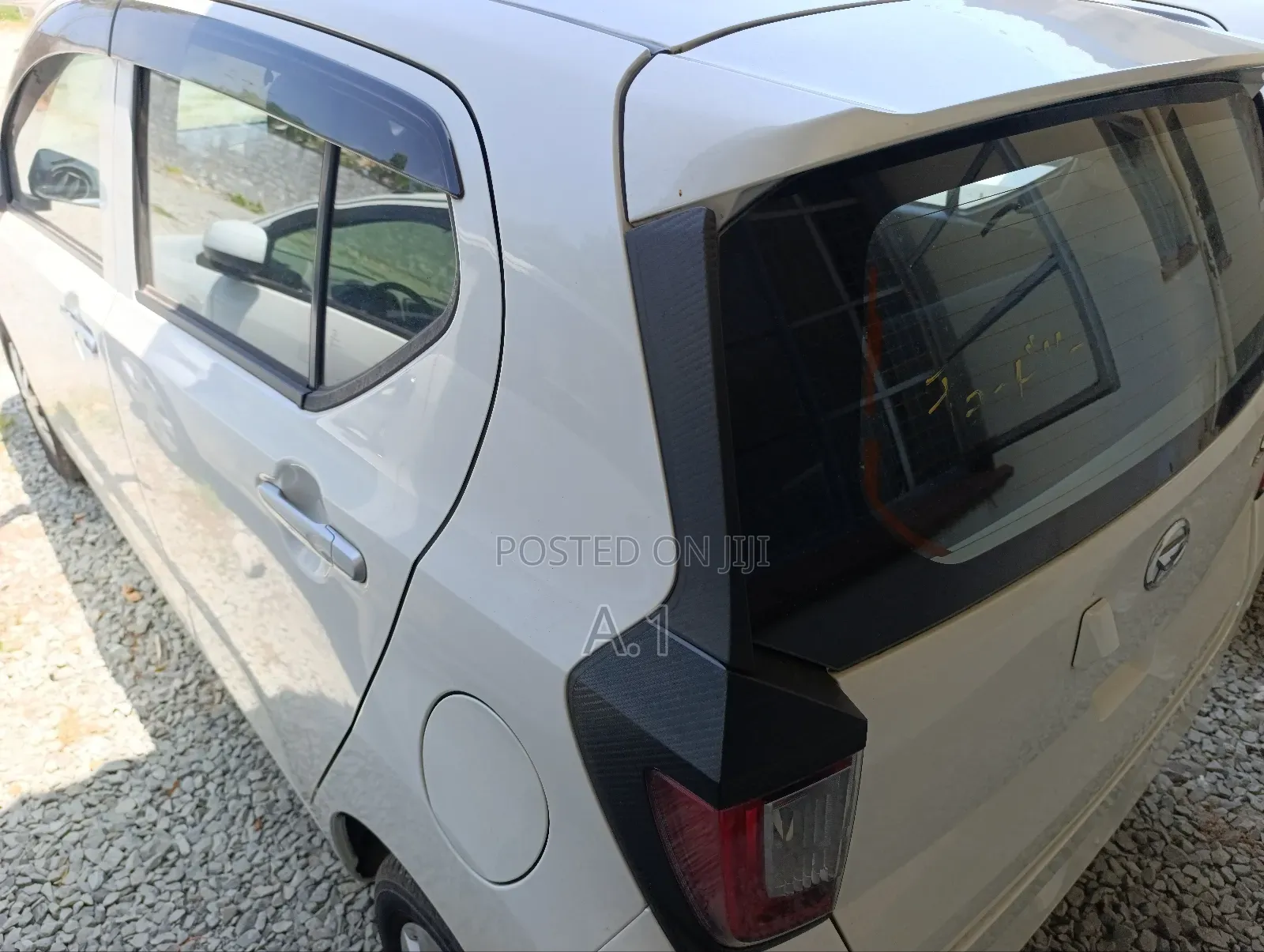 Daihatsu Mira 2018 White