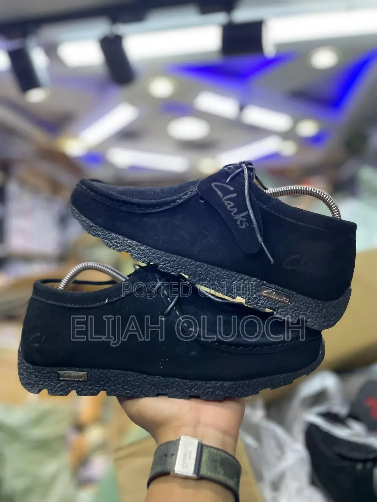 Clark’S Wallabies Original “🐾

Quality