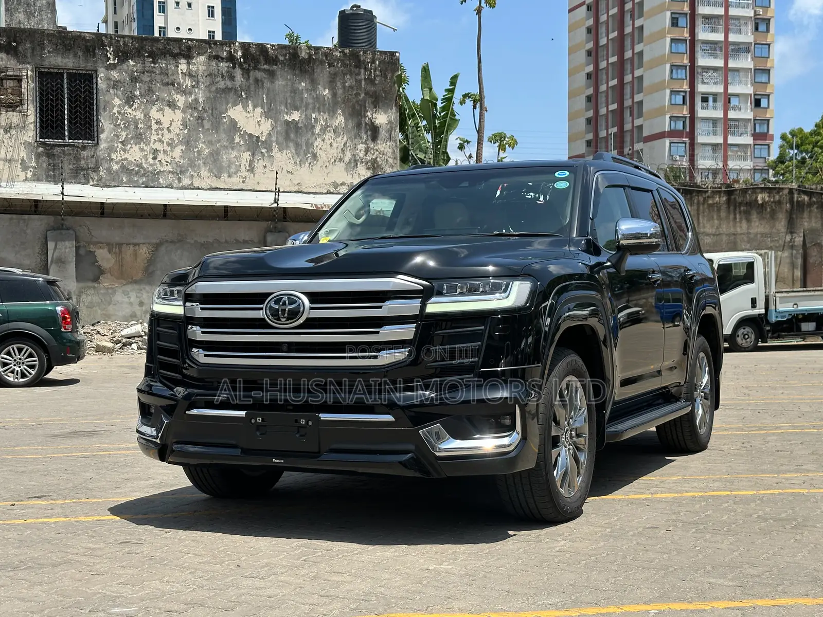 Toyota Land Cruiser LC300 2023 Black