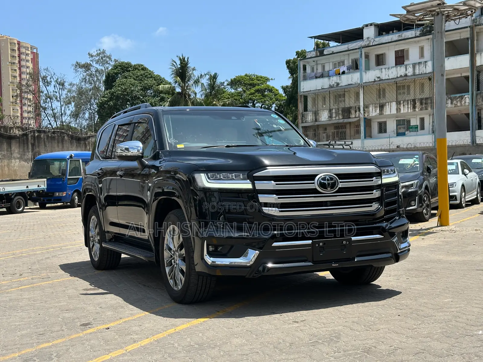 Toyota Land Cruiser LC300 2023 Black