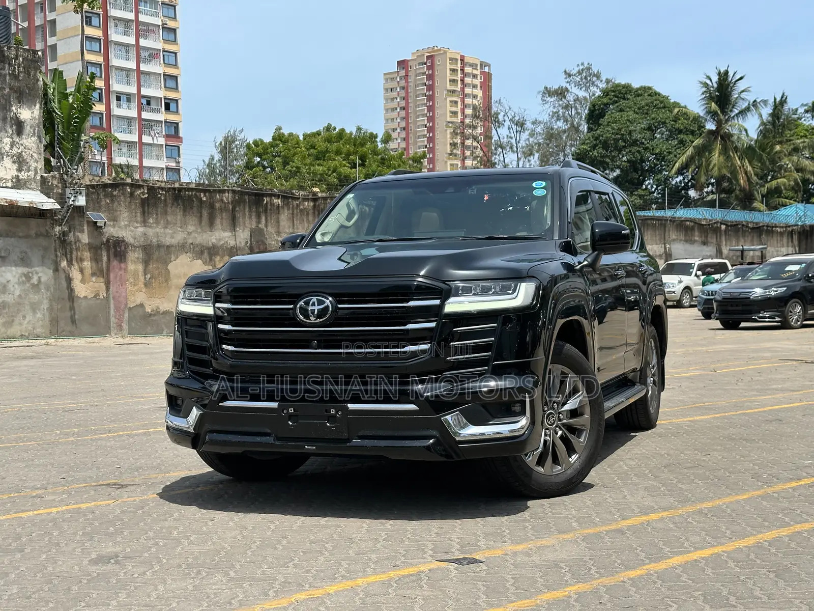 Toyota Land Cruiser LC300 2023 Black