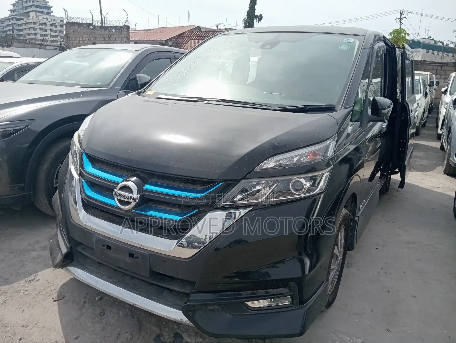 Nissan Serena 2018 Black