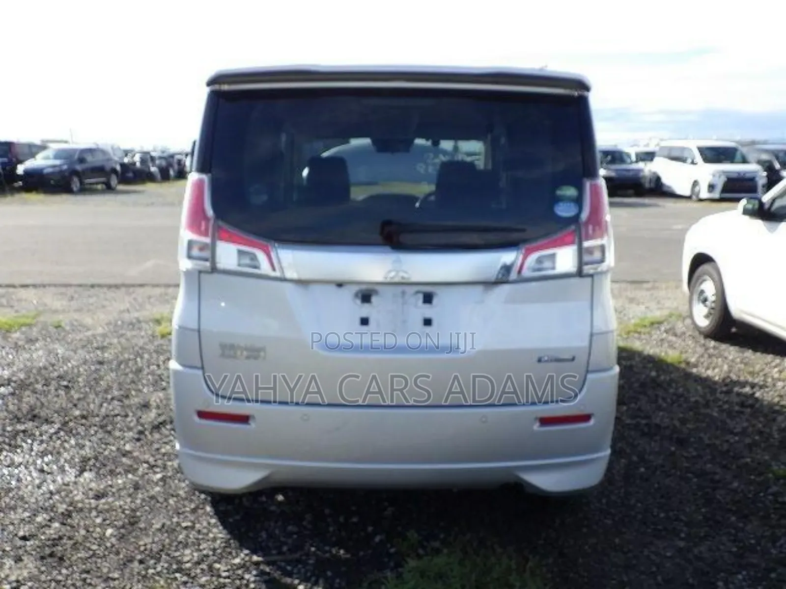 Mitsubishi Delica 2019 Silver