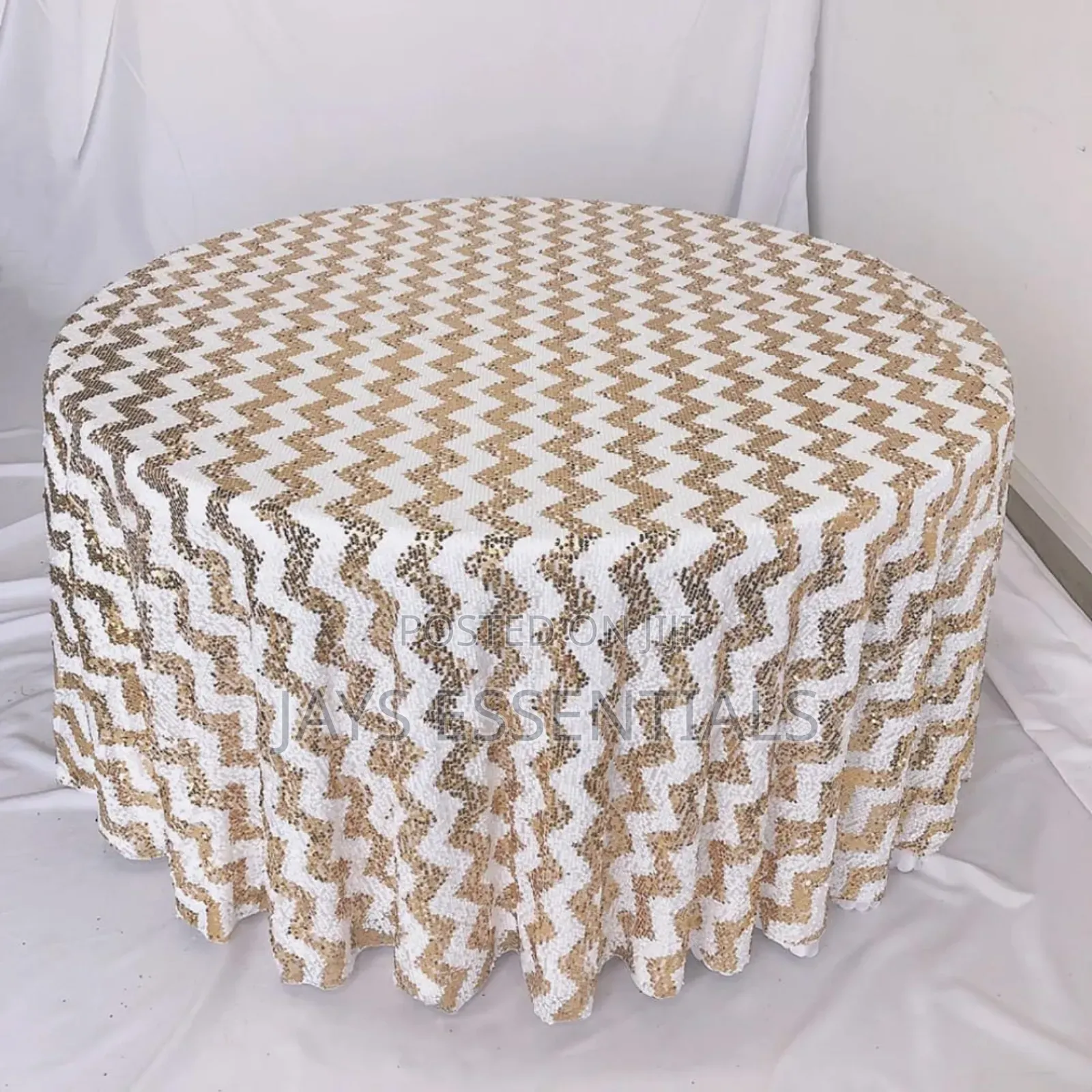 Chevron Overlay Table Cloth