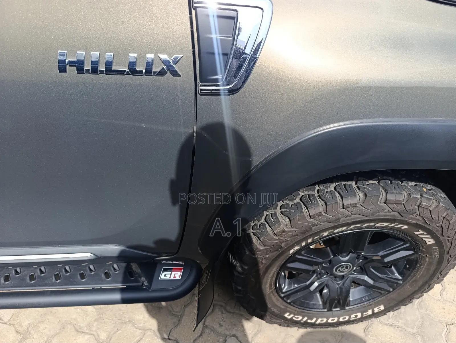 Toyota Hilux SR HI-Rider 2019 Gray