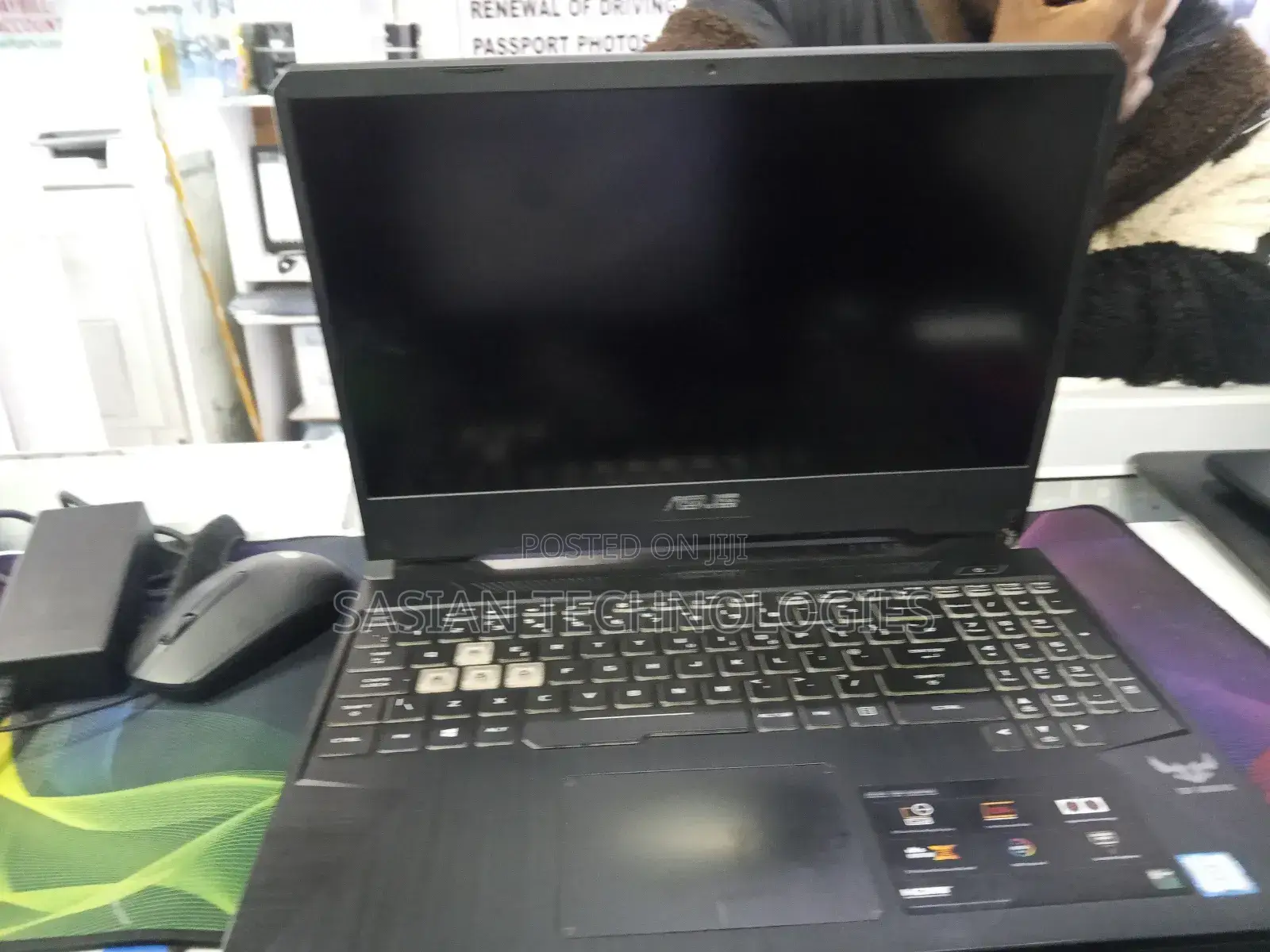 Laptop Asus TUF Gaming FX504 16GB Intel Core I7 SSD 1T