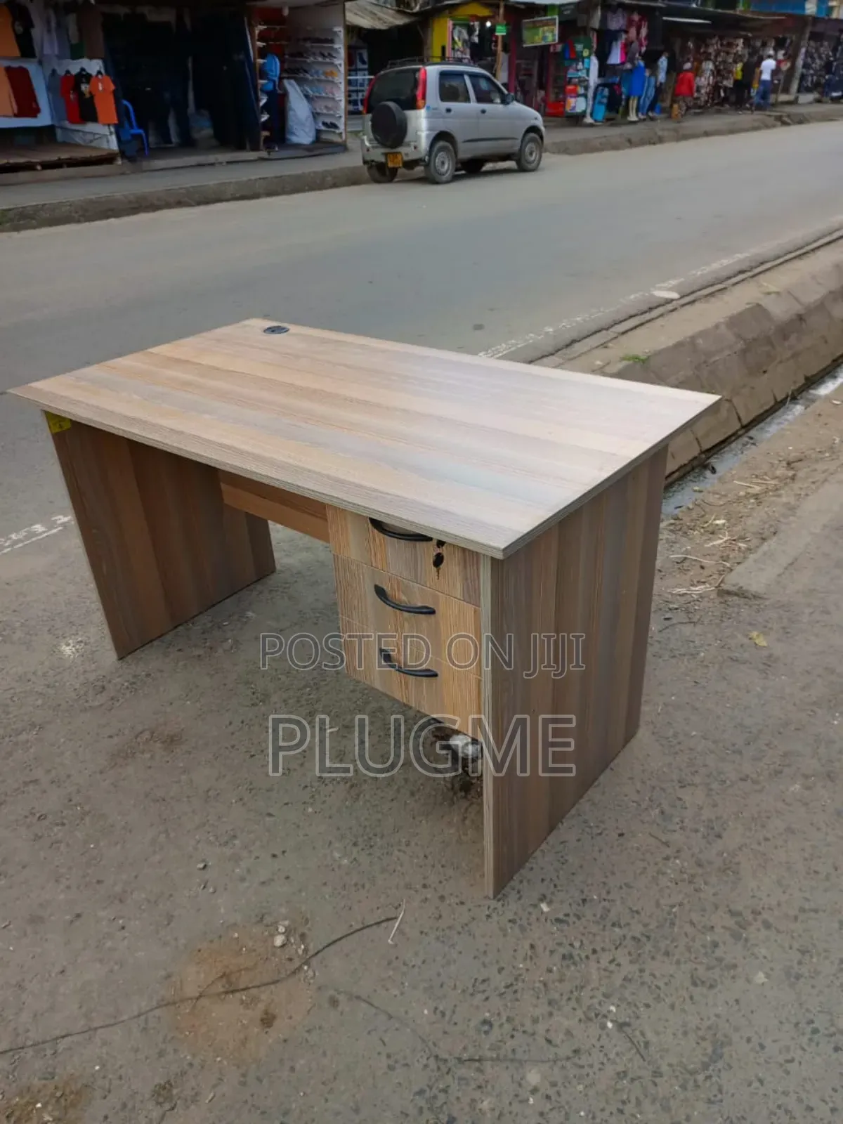 0.9 Metre Brown Office Desk