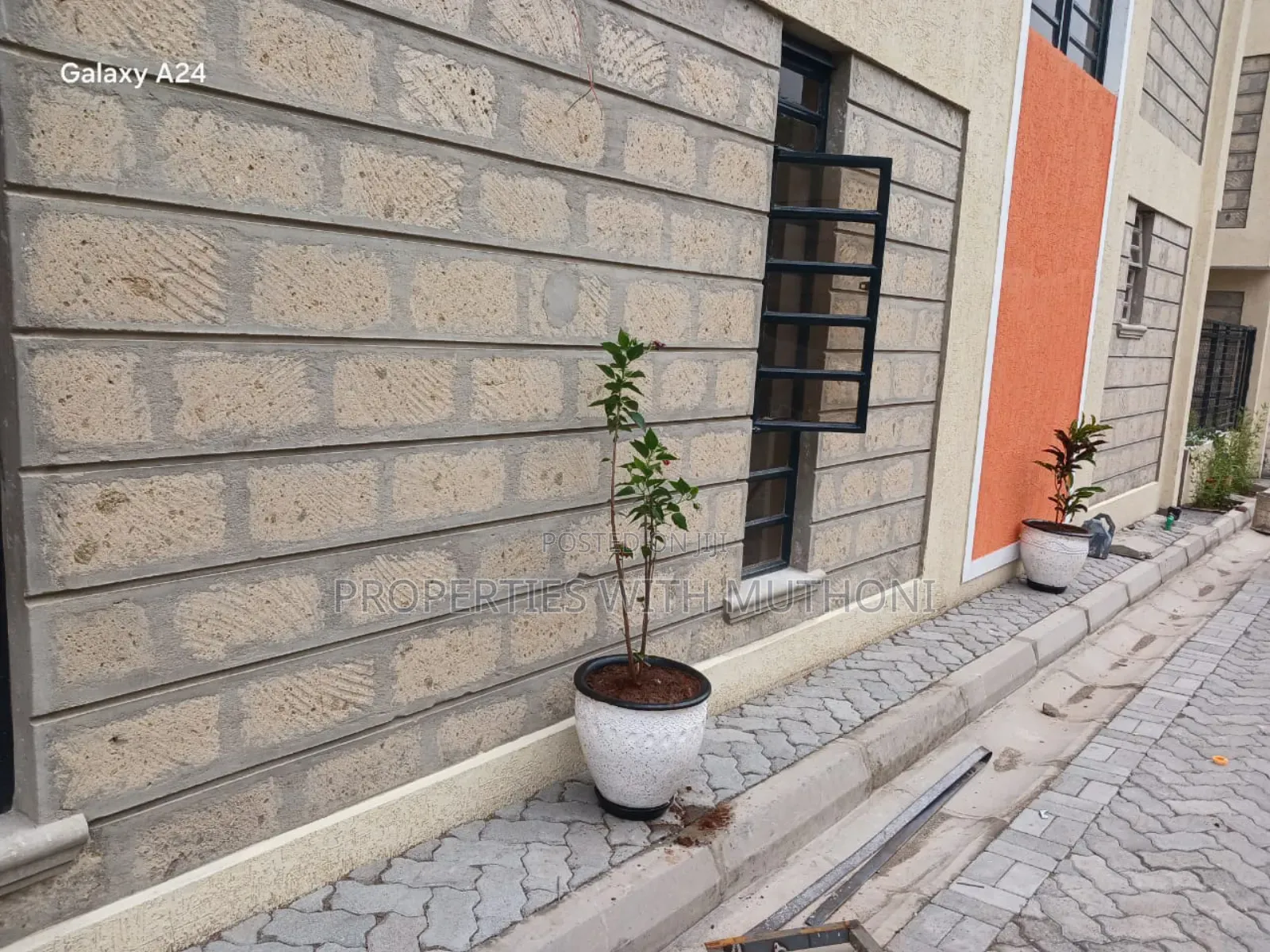 3bdrm Townhouse/Terrace in Matasia for sale