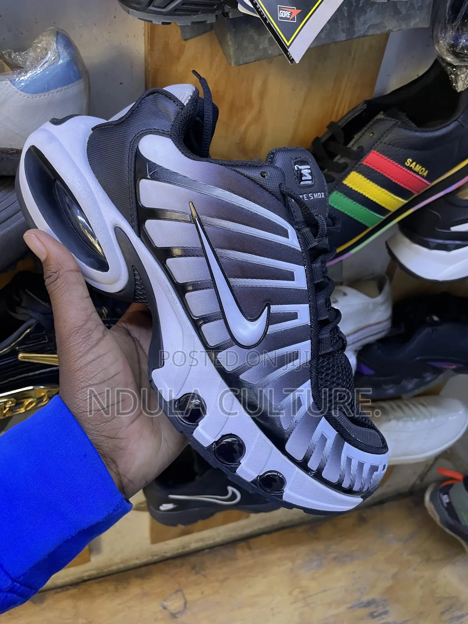 Nike Shox Portal