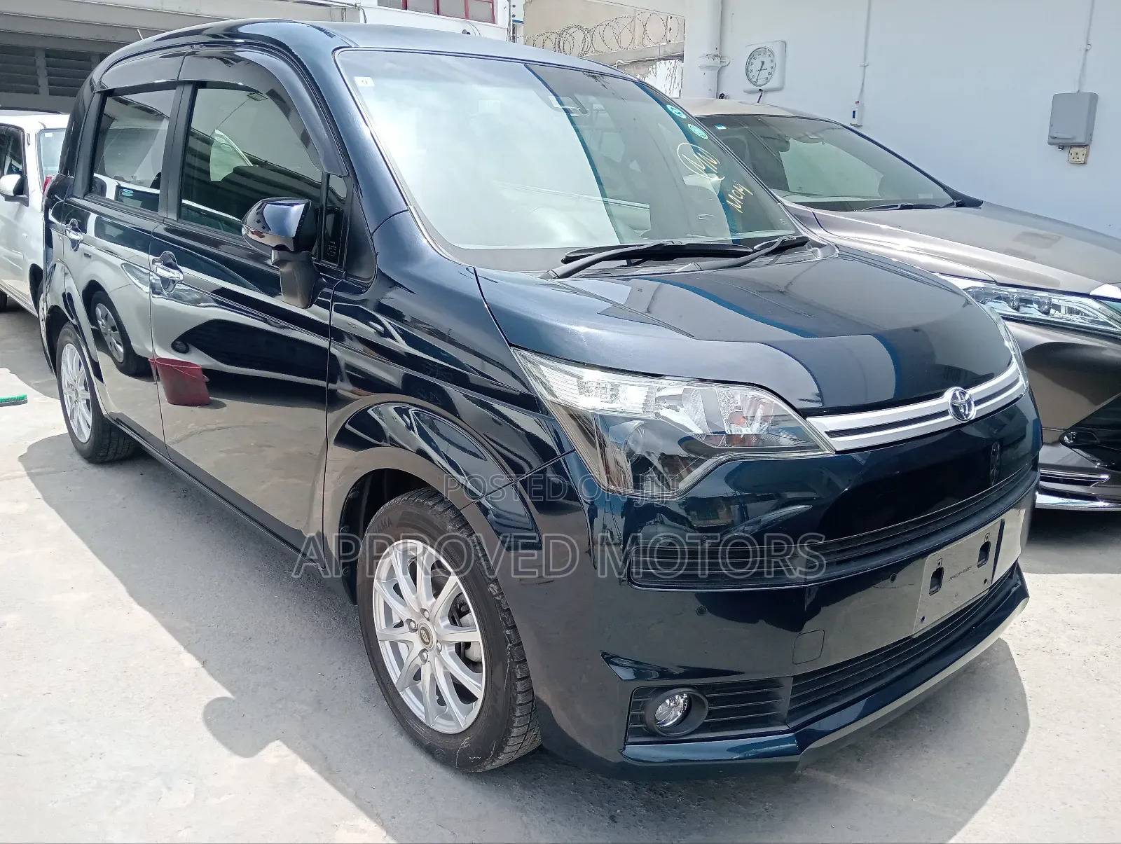 Toyota Spade 2019 Blue