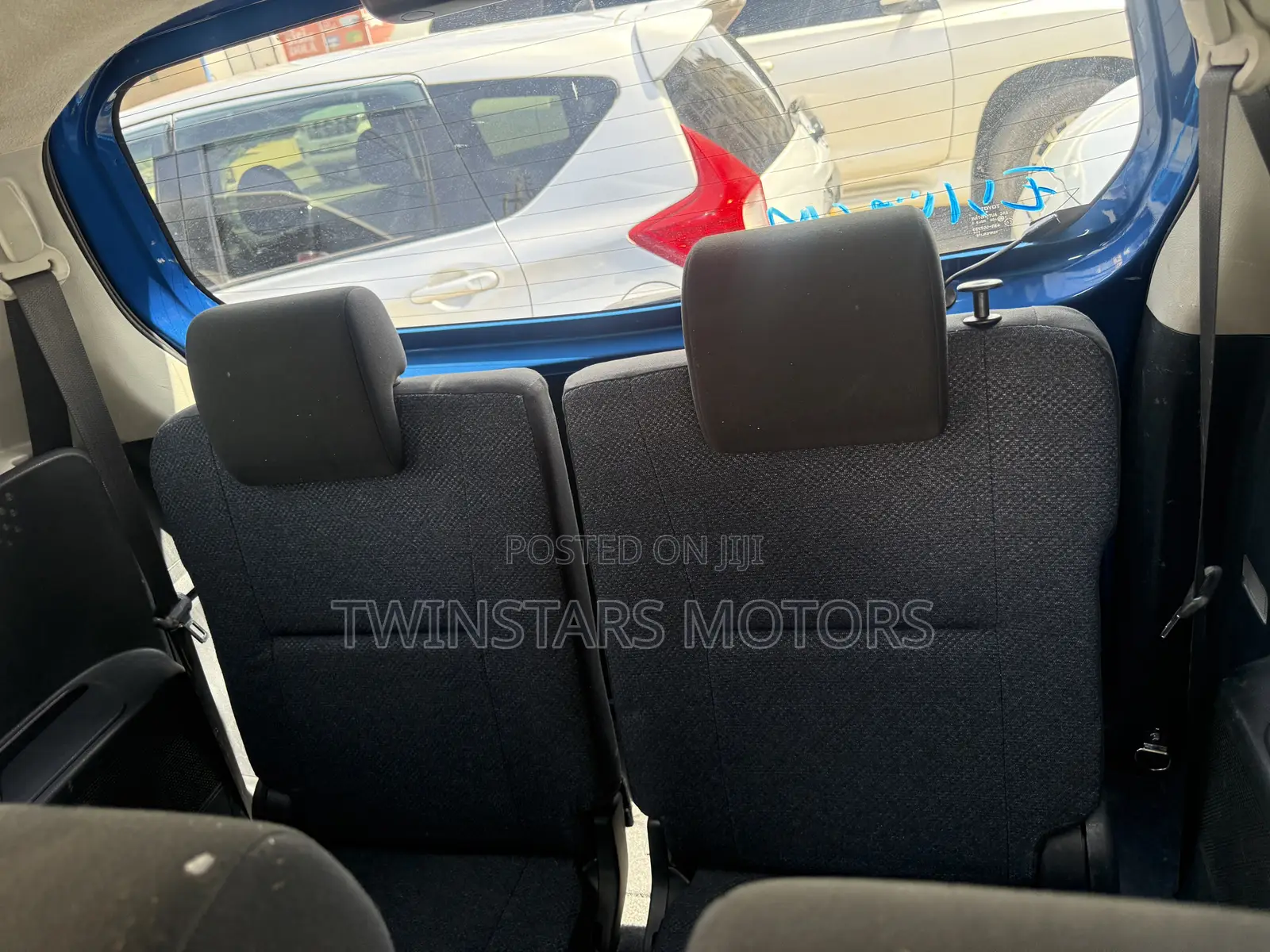 Toyota Sienta 1.5 Hybrid FWD (6-seater) 2018 Blue