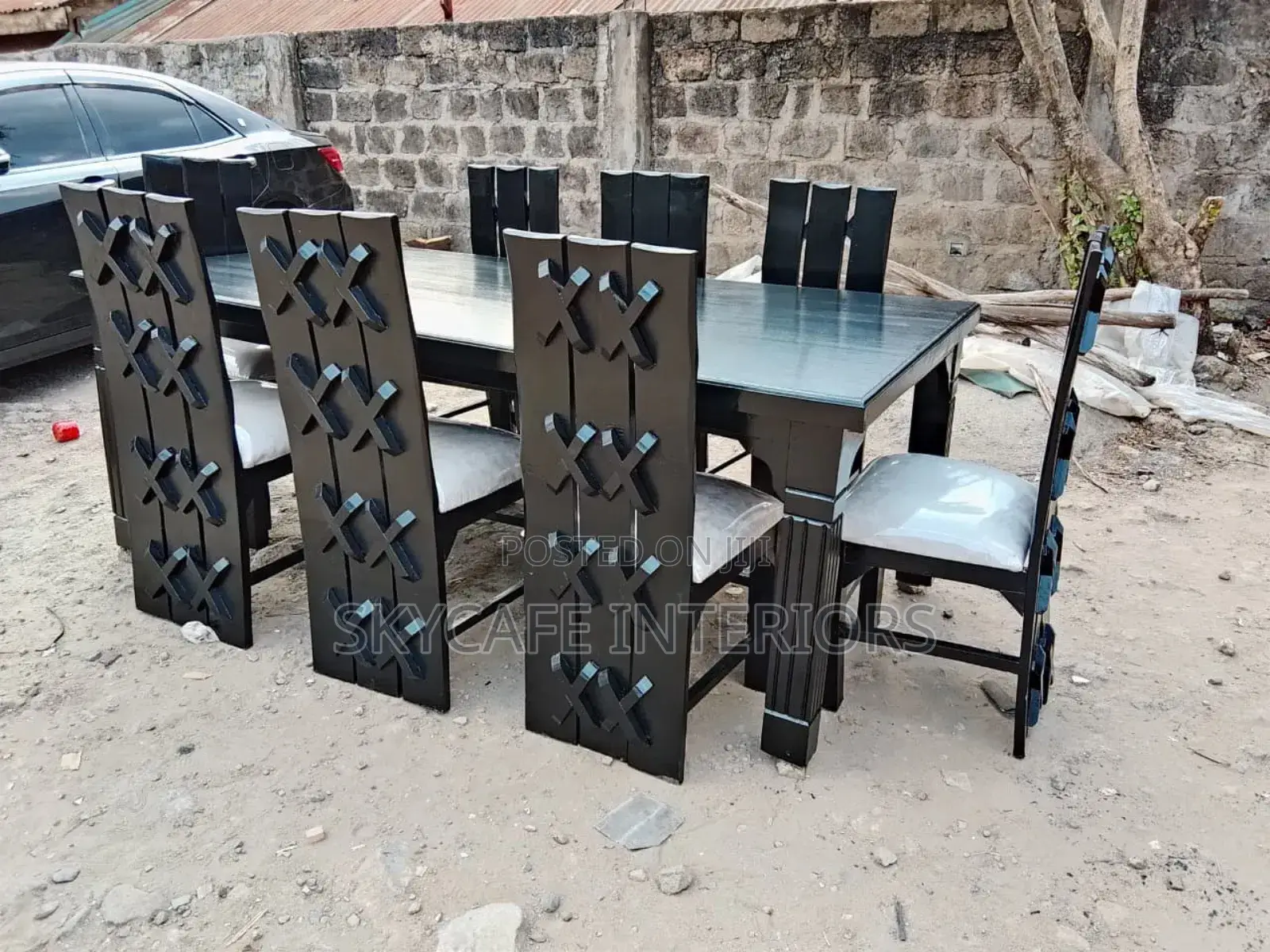 Modern 8 Seater