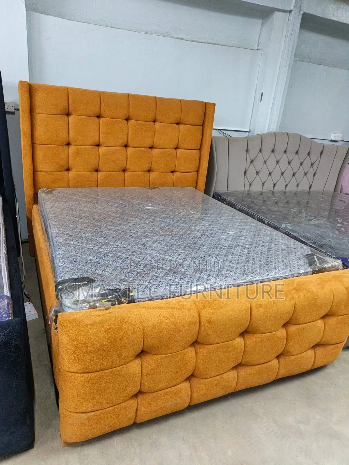 5 by 6 Chester Bed