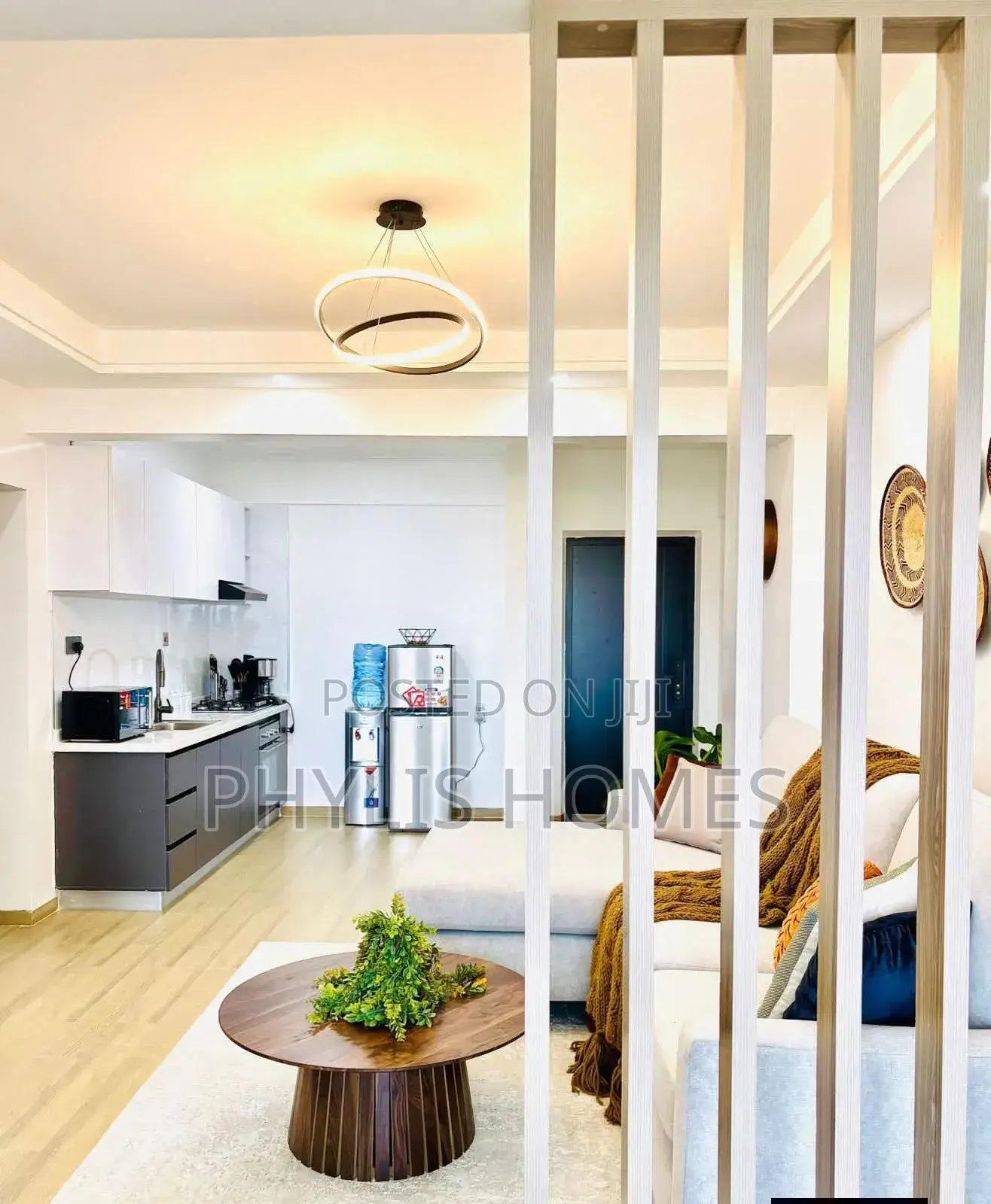 Classic and Cozy Airbnb in South B