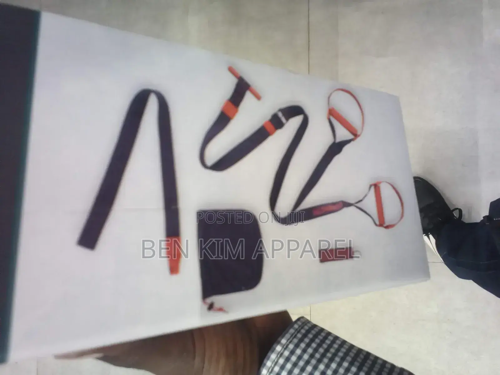 Suspended Straps Training Kit With Bag 1kg, 60 to 170cms Adjustable.