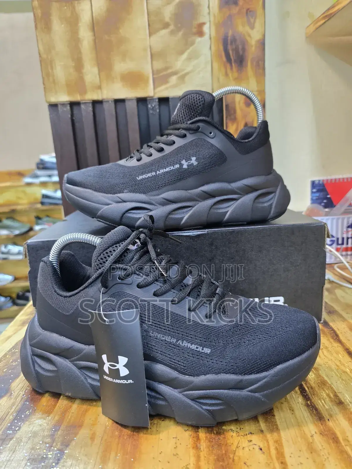 Under Armour 'Halo Runner'